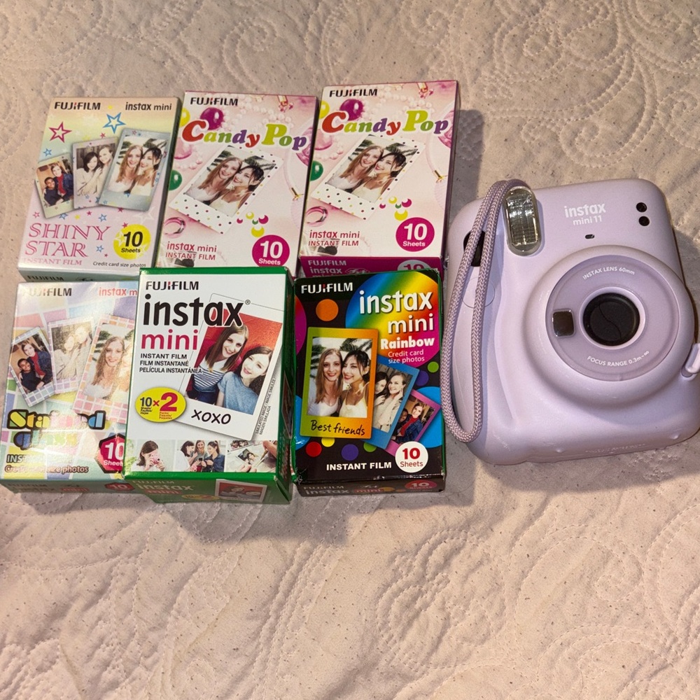 Fujifilm Instax Mini 11 Bundle + 70 sheets of film